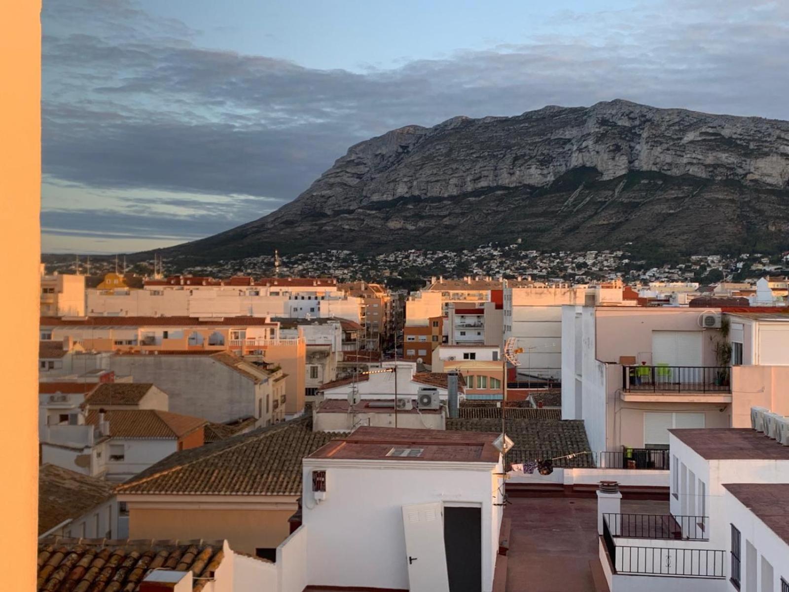 Gran Piso Con Estilo En El Centro De Denia Apartamento Exterior foto